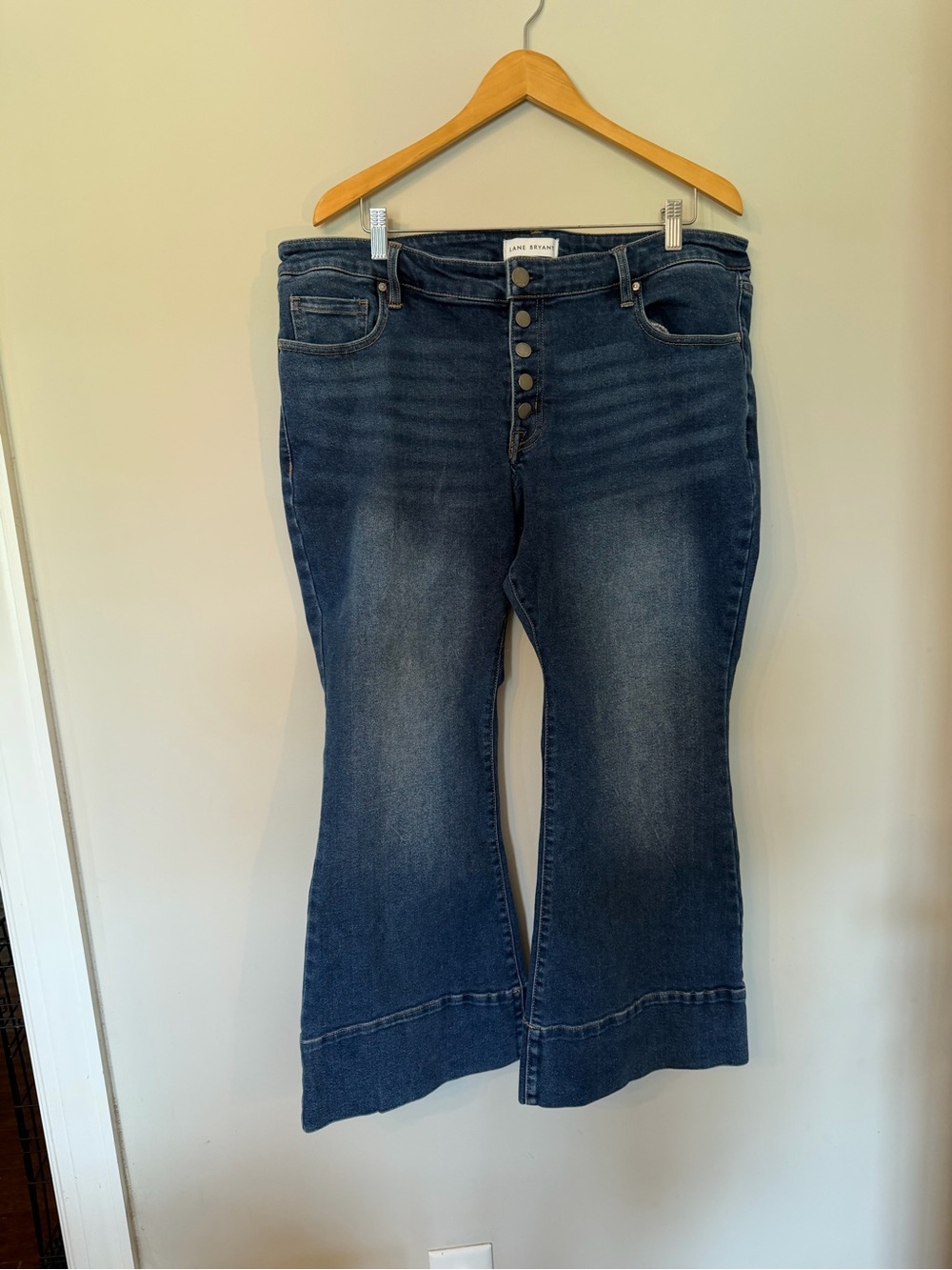 Mid rise flare button fly jeans size 18 short